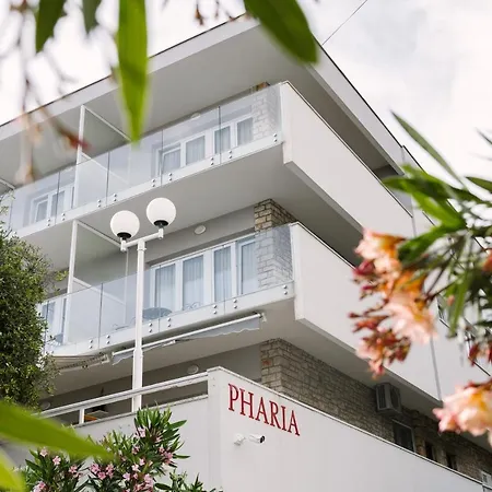 Hotel apartamentowy Pharia And - By The Hvar Town