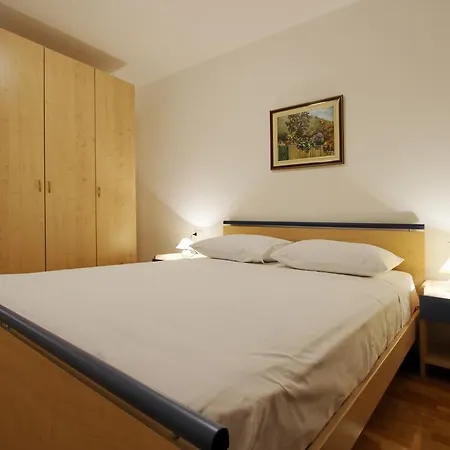 Pharia Hotel & Residences מלון 4*