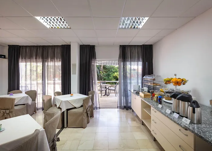 アパートホテル Pharia And - By The 3*