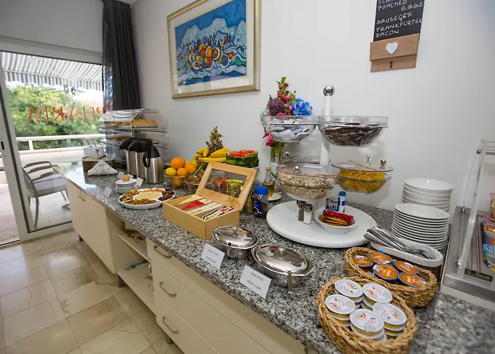 Pharia And - By The アパートホテル 3*