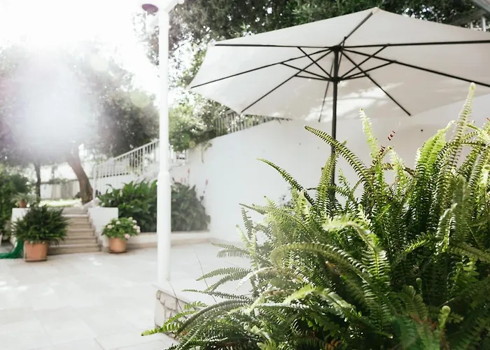 Pharia And - By The アパートホテル 3*