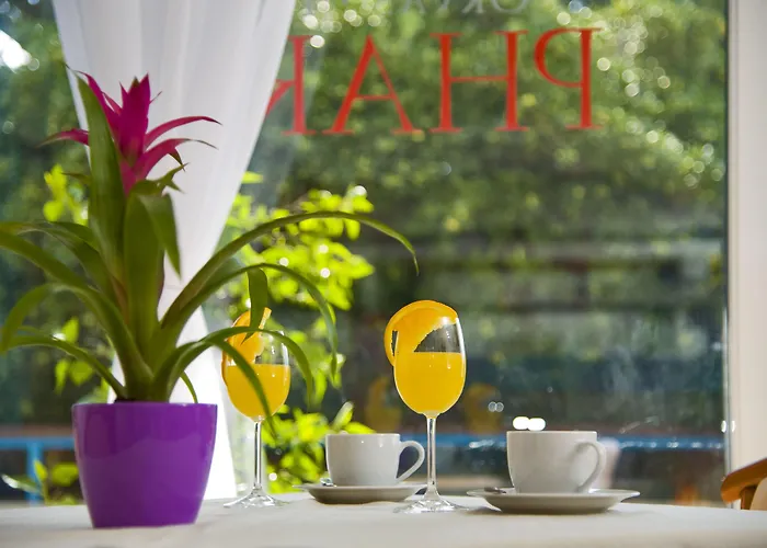 アパートホテル Pharia And - By The フヴァル