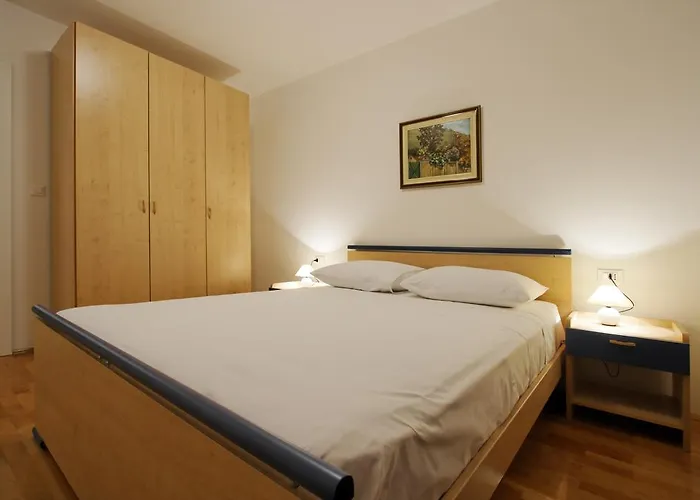 Pharia And - By The アパートホテル 3*