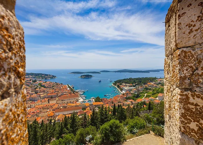 Pharia And - By The アパートホテル フヴァル