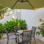 Apart Otel Pharia And - By The